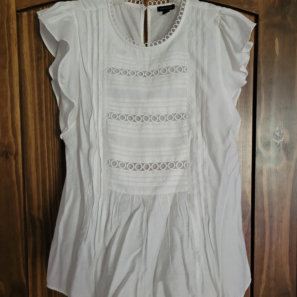 NWOT Ann Taylor blouse